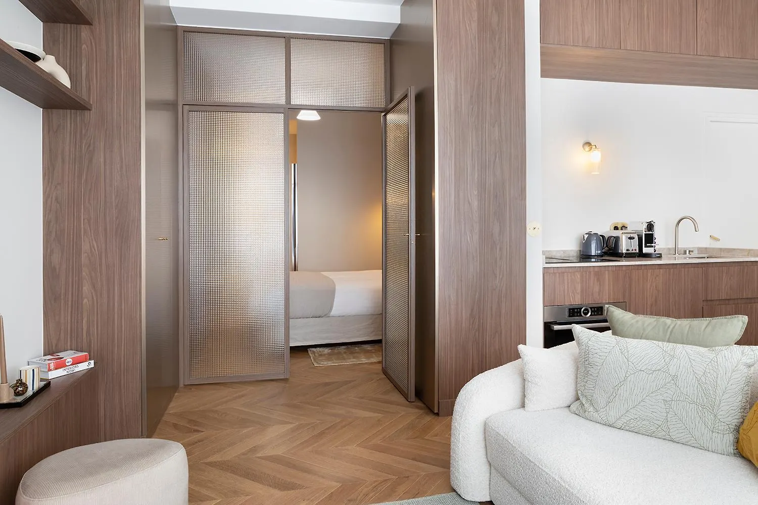 Oniri - Serviced Eiffel Tower - Rue D'augereau Apartment *